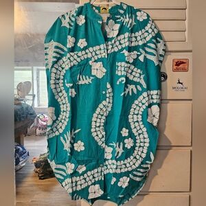 KEALOPIKO TUNIC - SIZE SMALL - TAHITI PRINT - TEAL AND WHITE COLORS
